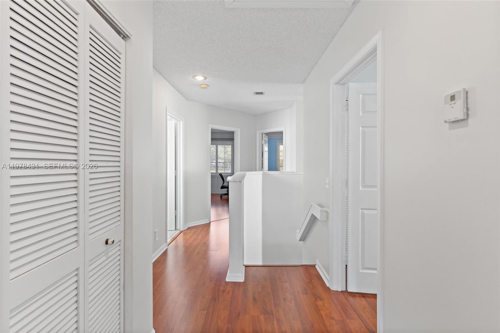 9838 NW 1st Mnr Coral Springs, FL 33071