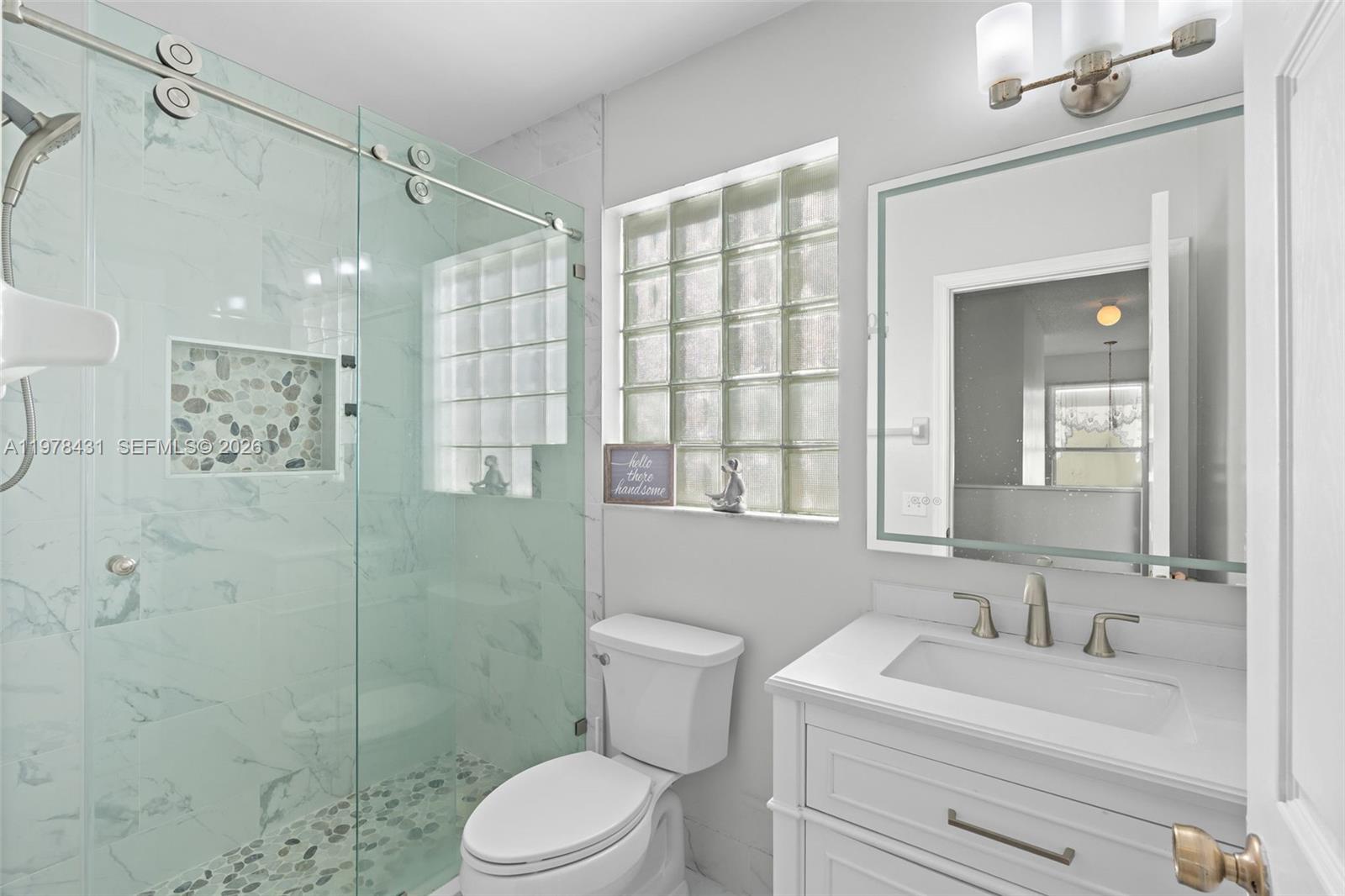 9838 NW 1st Mnr Coral Springs, FL 33071