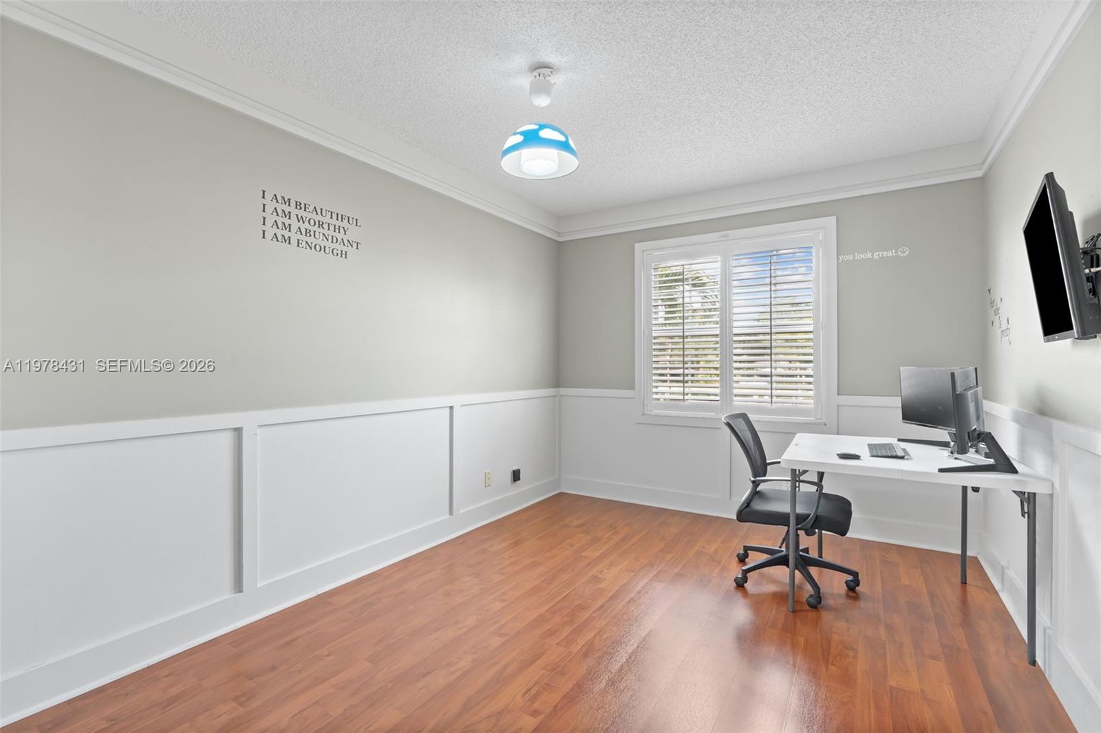 9838 NW 1st Mnr Coral Springs, FL 33071