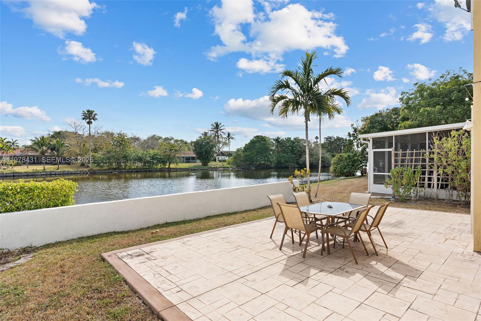 9838 NW 1st Mnr Coral Springs, FL 33071