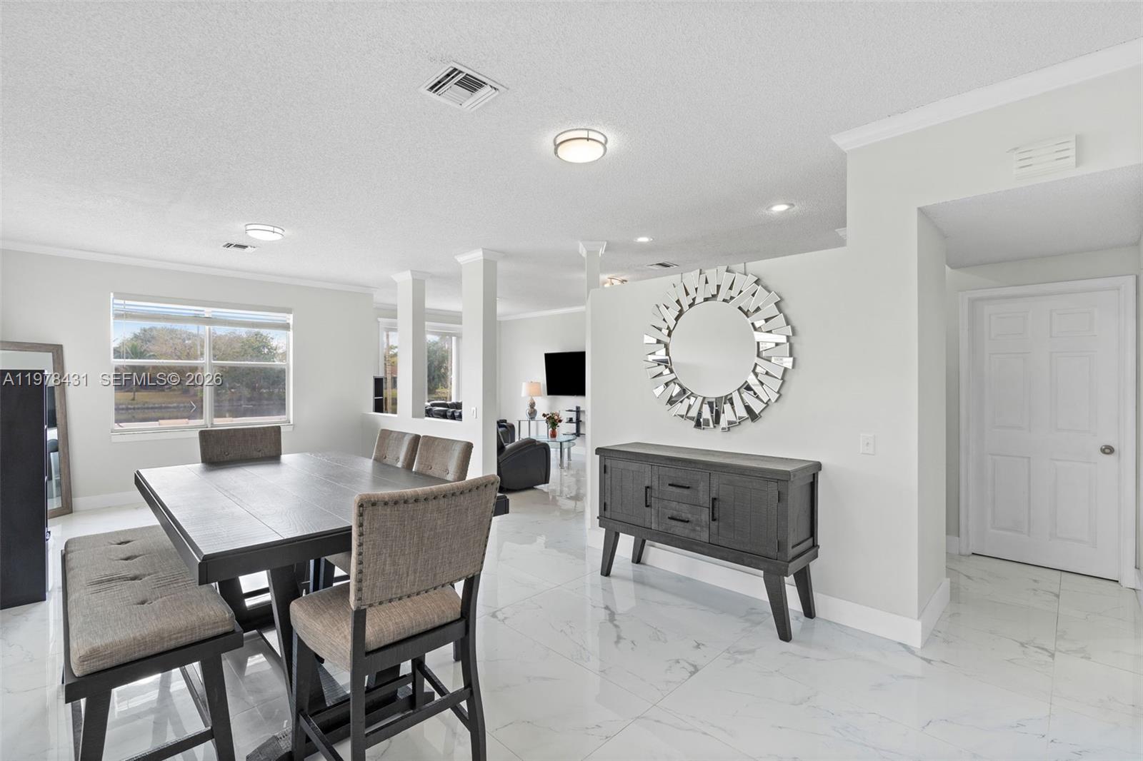 9838 NW 1st Mnr Coral Springs, FL 33071