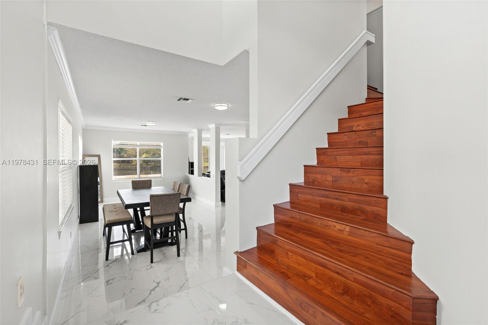 9838 NW 1st Mnr Coral Springs, FL 33071