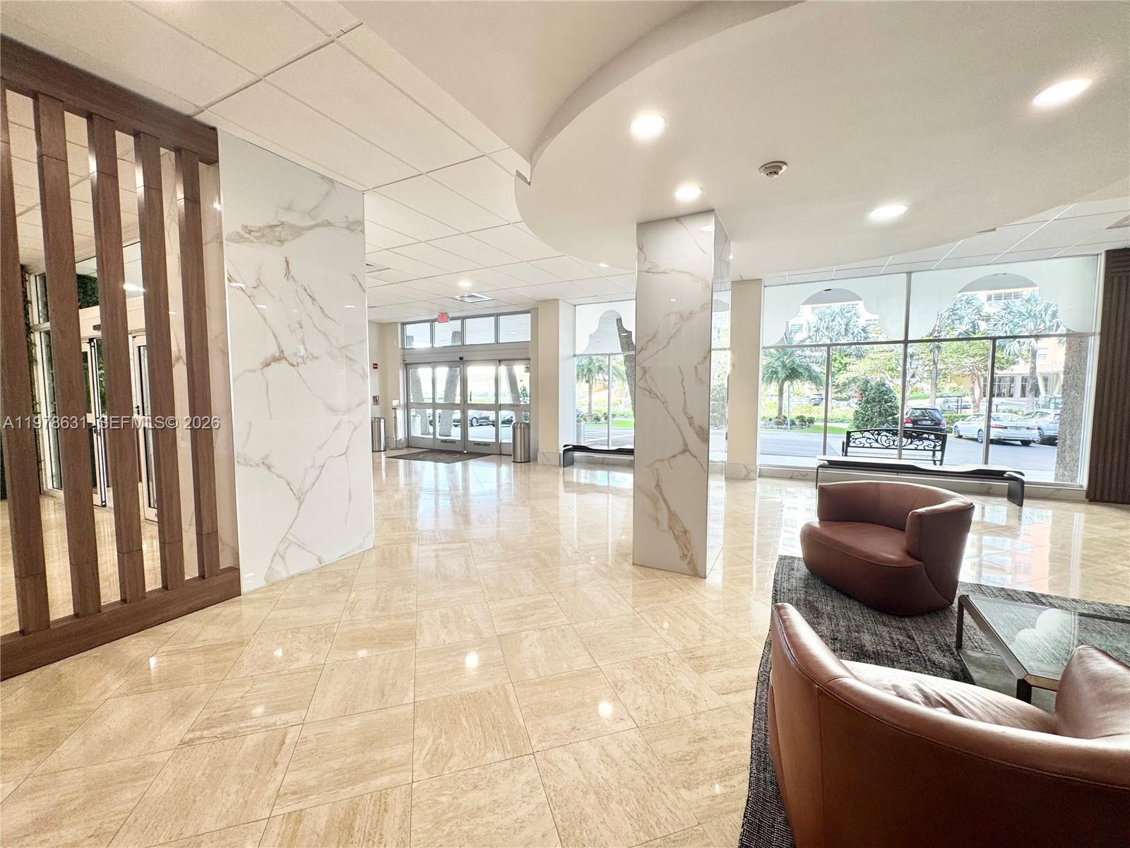 image Winston Towers 10040