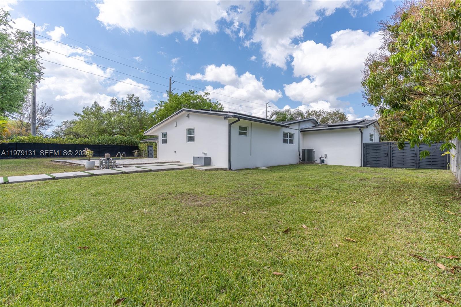 Undisclosed Address Palmetto Bay, FL 33158