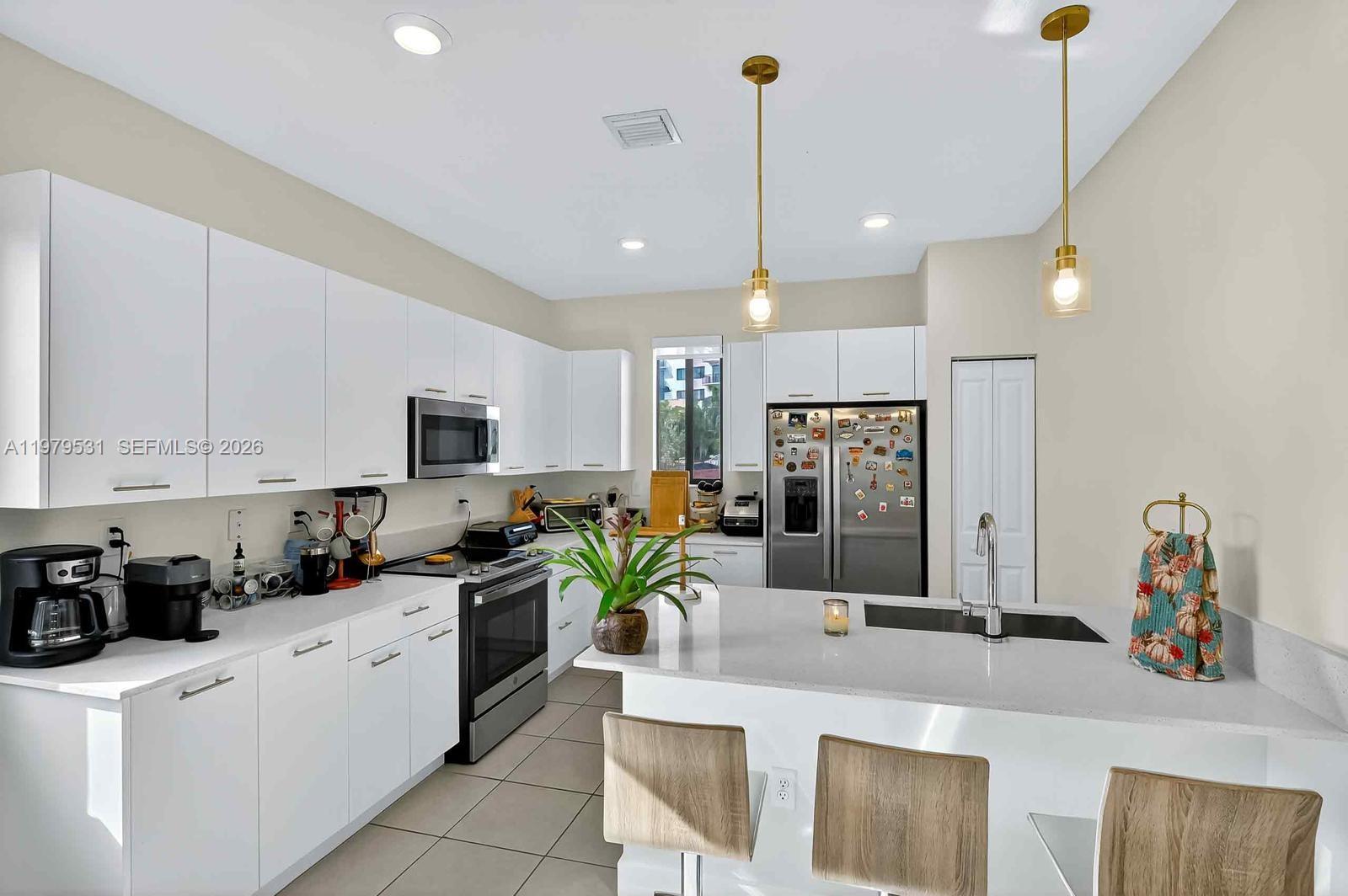 4426 NW 83rd Pkwy #. Doral, FL 33166