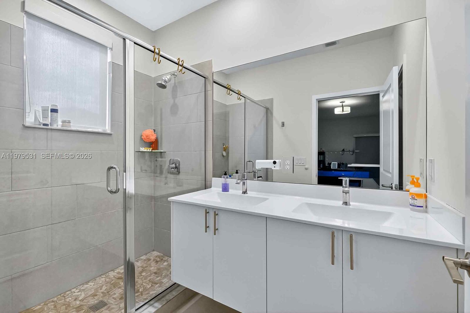 4426 NW 83rd Pkwy #. Doral, FL 33166