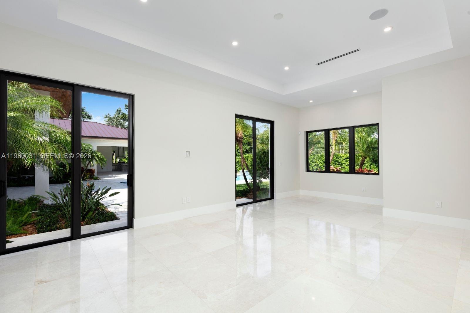 6065 SW 109th St Pinecrest, FL 33156