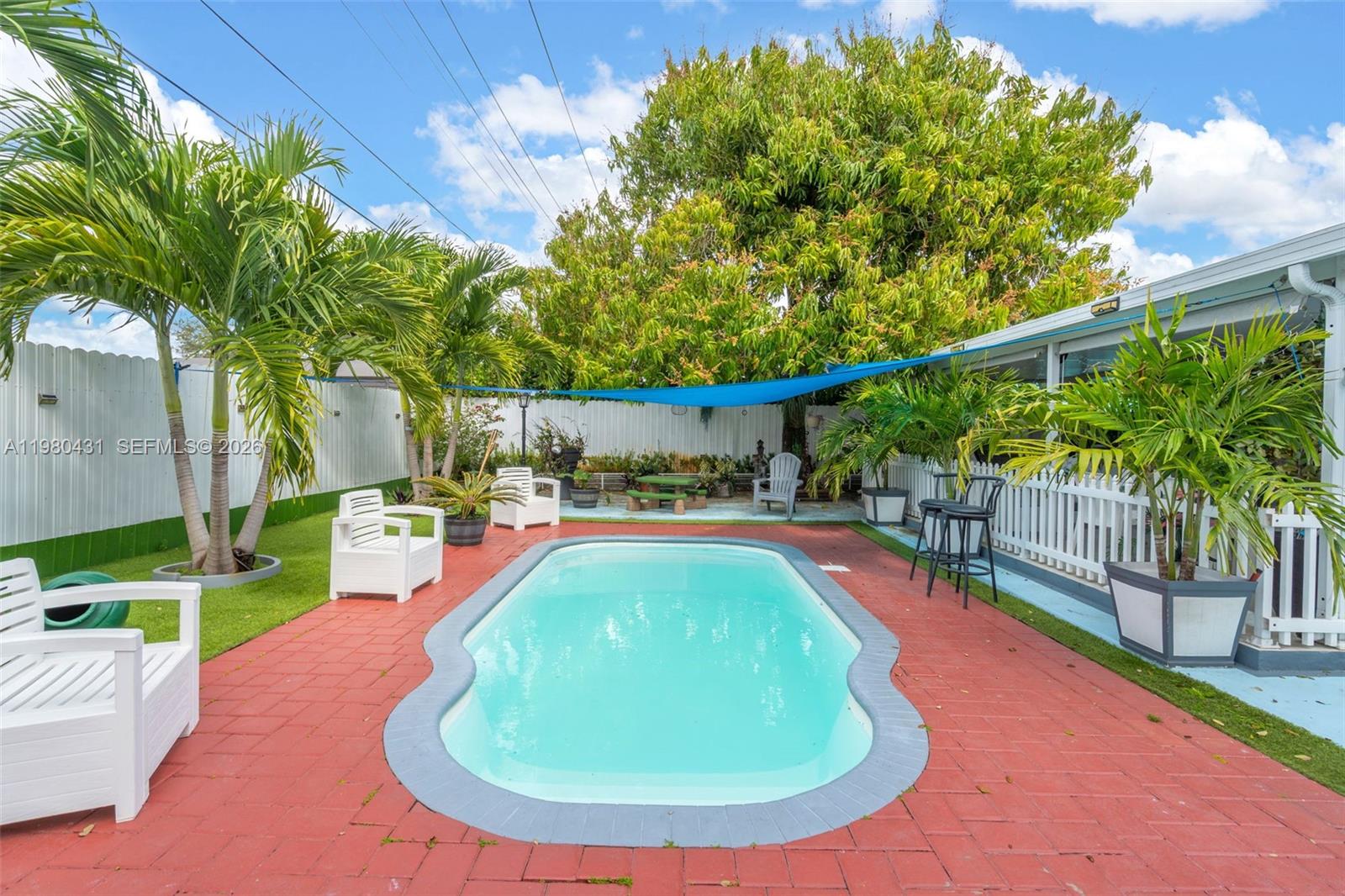 1210 N 71st Ave Hollywood, FL 33024