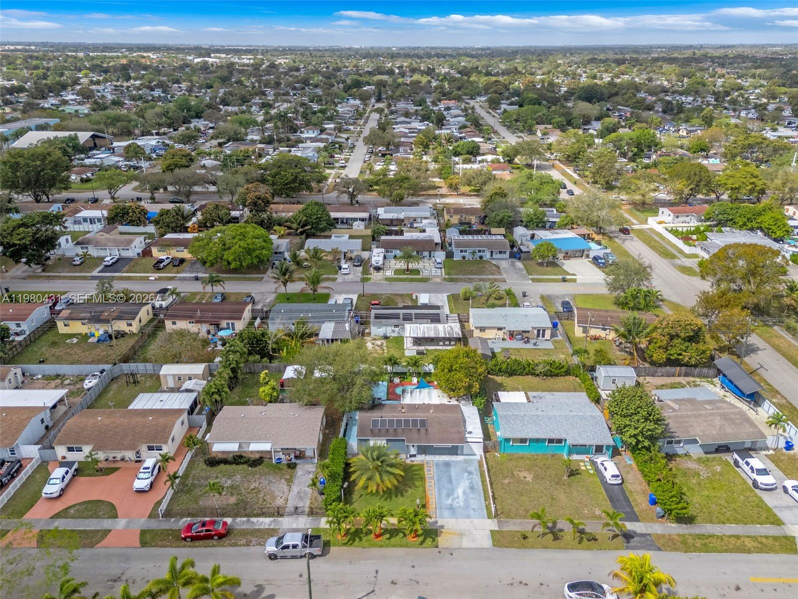 1210 N 71st Ave Hollywood, FL 33024