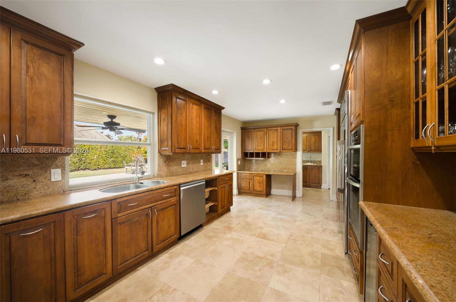 15700 SW 77th Ct Palmetto Bay, FL 33157