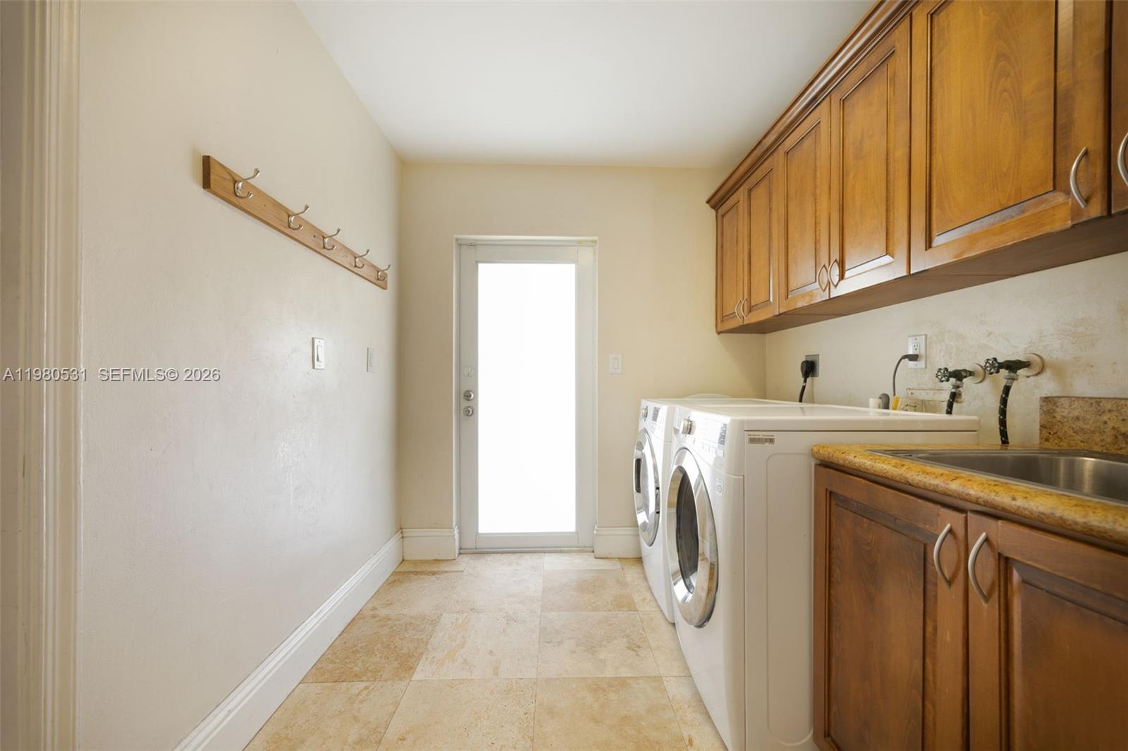 15700 SW 77th Ct Palmetto Bay, FL 33157