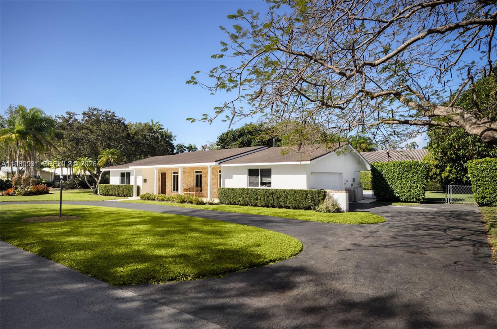 15700 SW 77th Ct Palmetto Bay, FL 33157