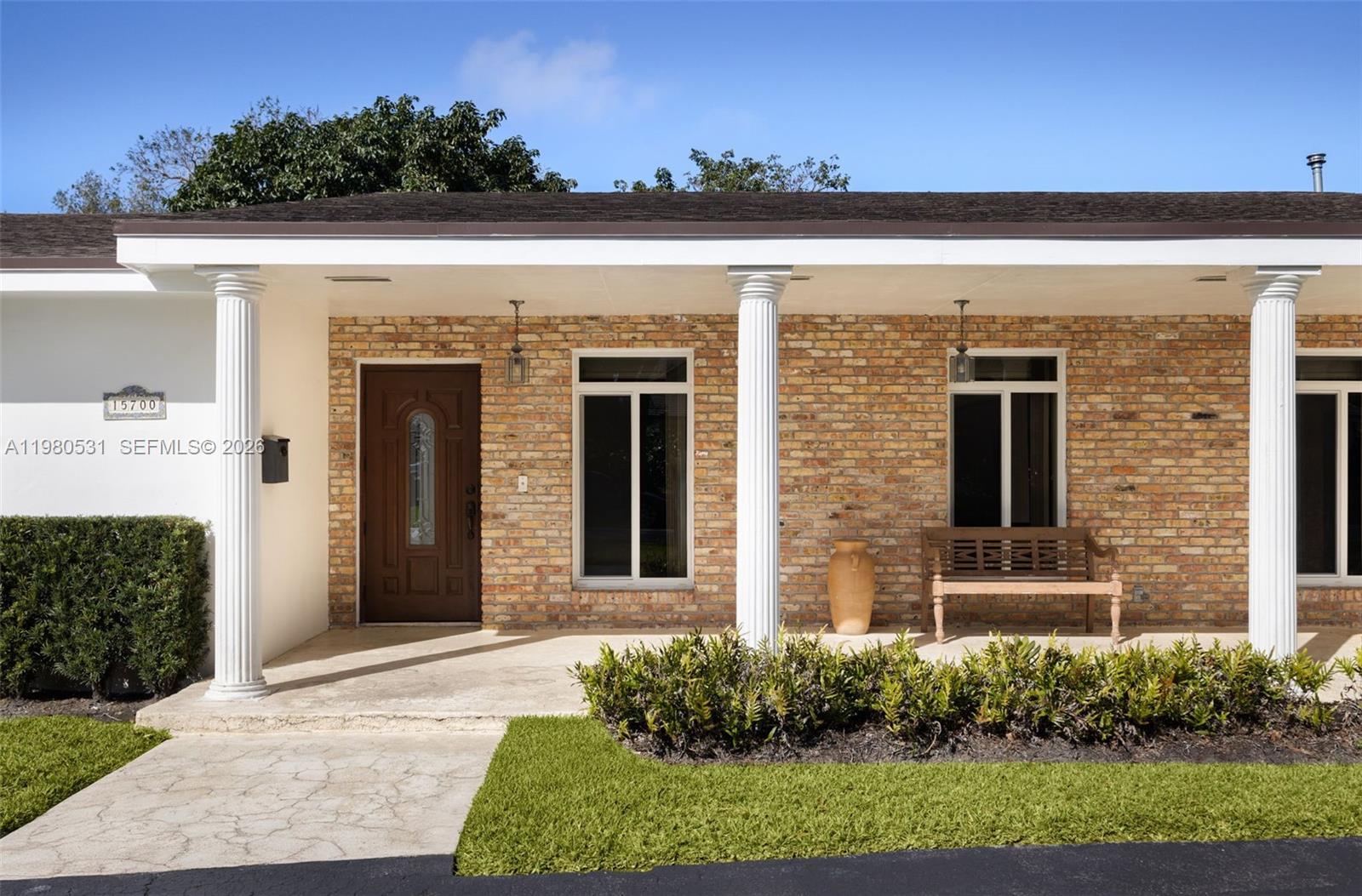 15700 SW 77th Ct Palmetto Bay, FL 33157