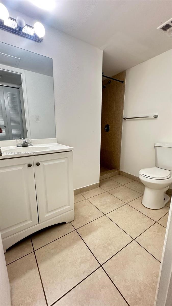 7125 NW 186th St #B110 Hialeah, FL 33015