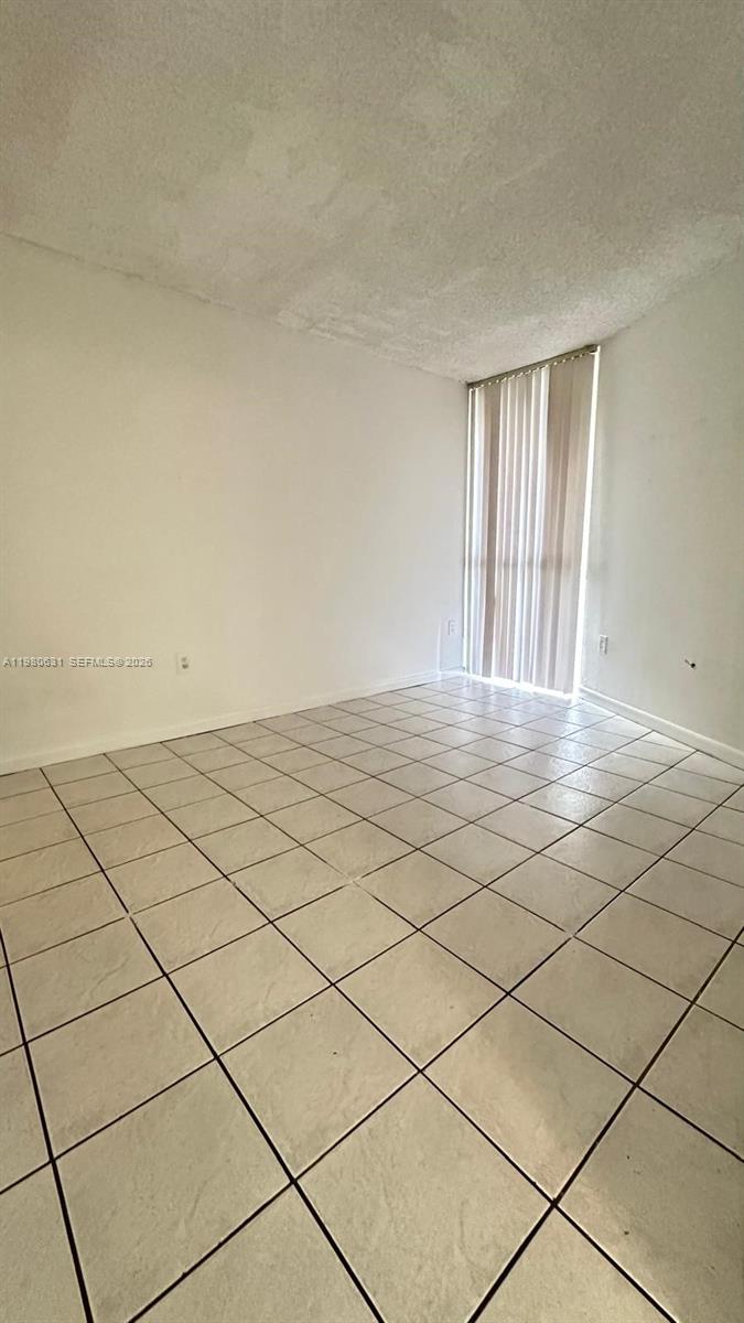 7125 NW 186th St #B110 Hialeah, FL 33015