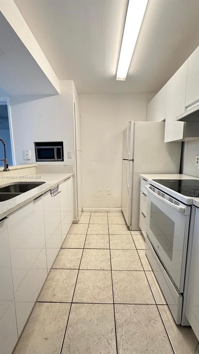 7125 NW 186th St #B110 Hialeah, FL 33015