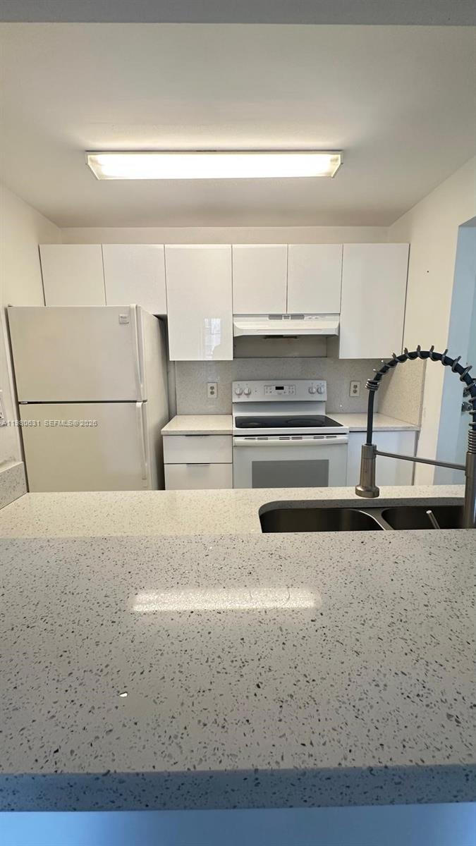 7125 NW 186th St #B110 Hialeah, FL 33015