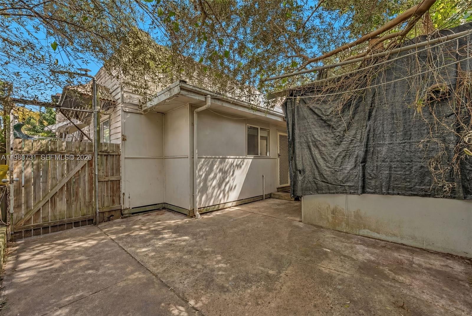 7740 NW 9th Ave Miami, FL 33150