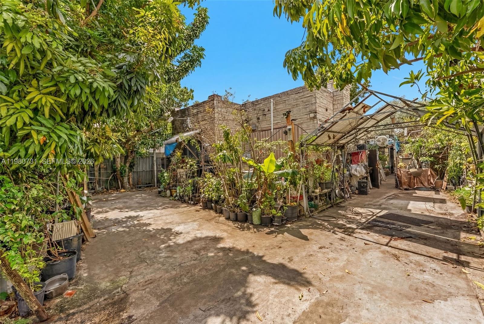 7740 NW 9th Ave Miami, FL 33150