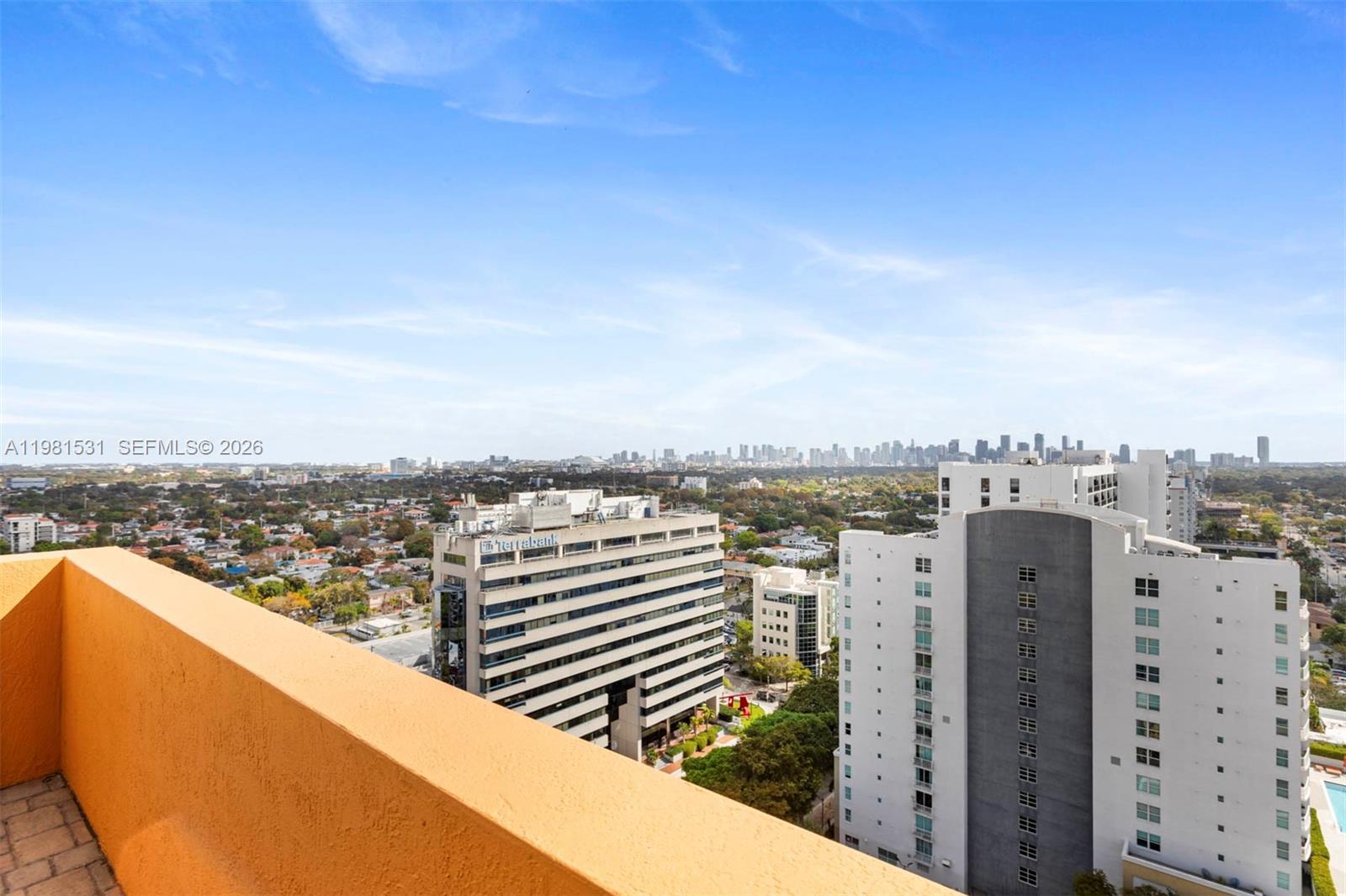 3232 SW 22nd Ter #PH 2002 Miami, FL 33145