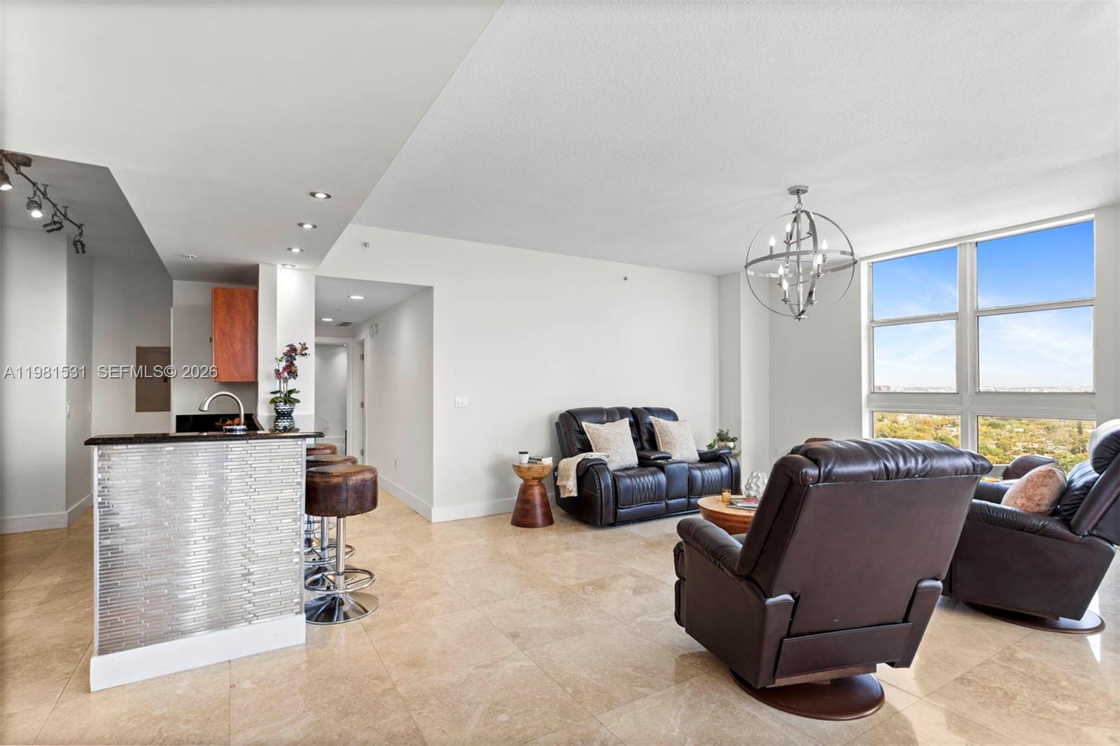 3232 SW 22nd Ter #PH 2002 Miami, FL 33145