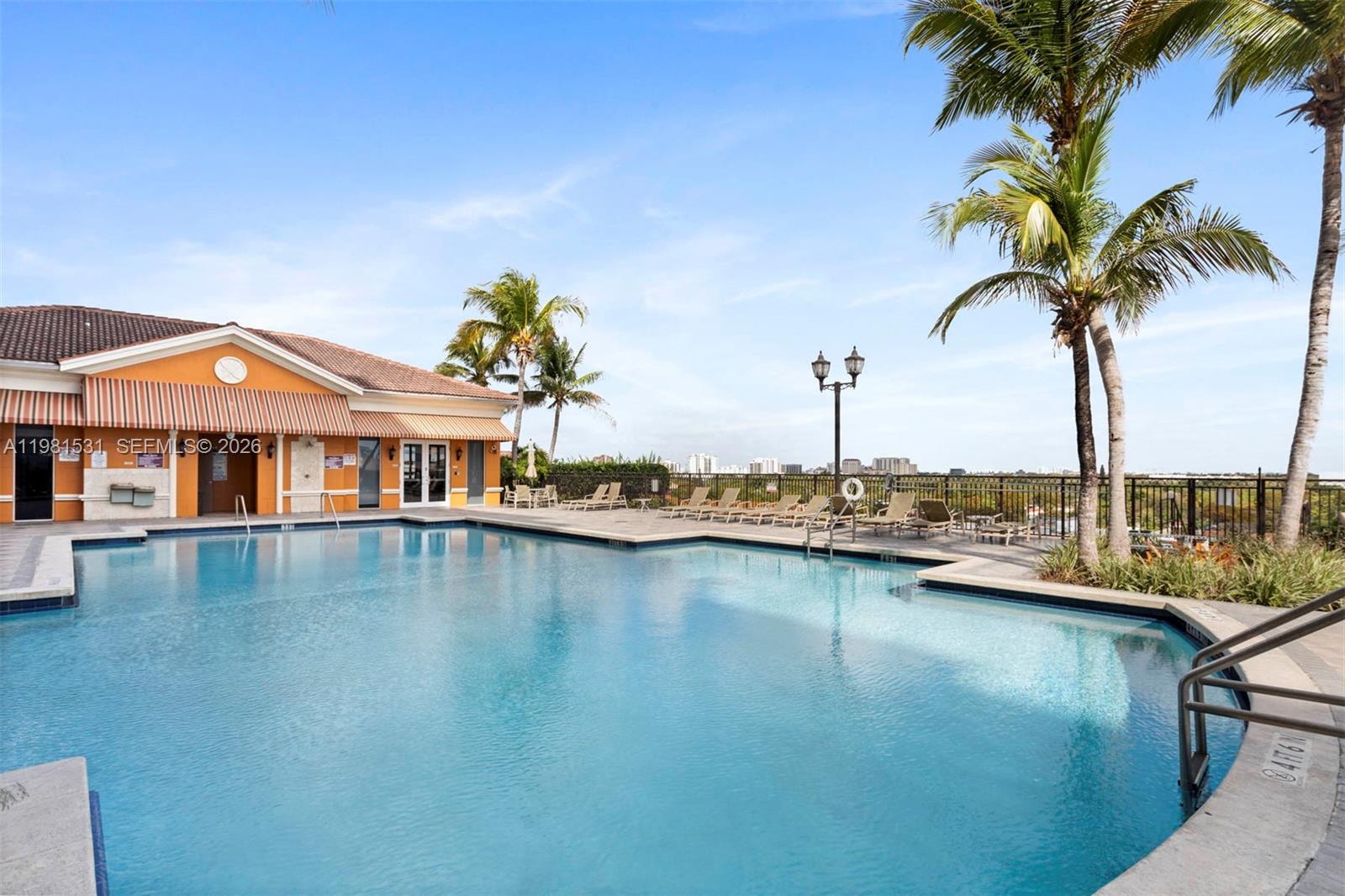 3232 SW 22nd Ter #PH 2002 Miami, FL 33145