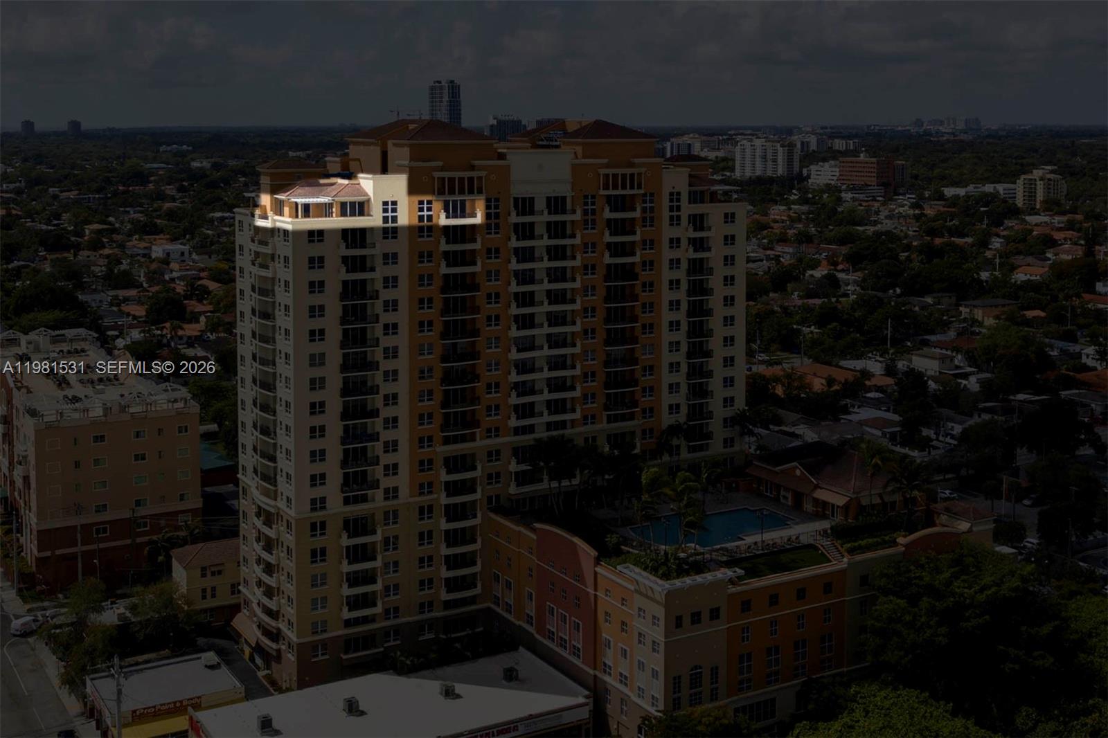 3232 SW 22nd Ter #PH 2002 Miami, FL 33145