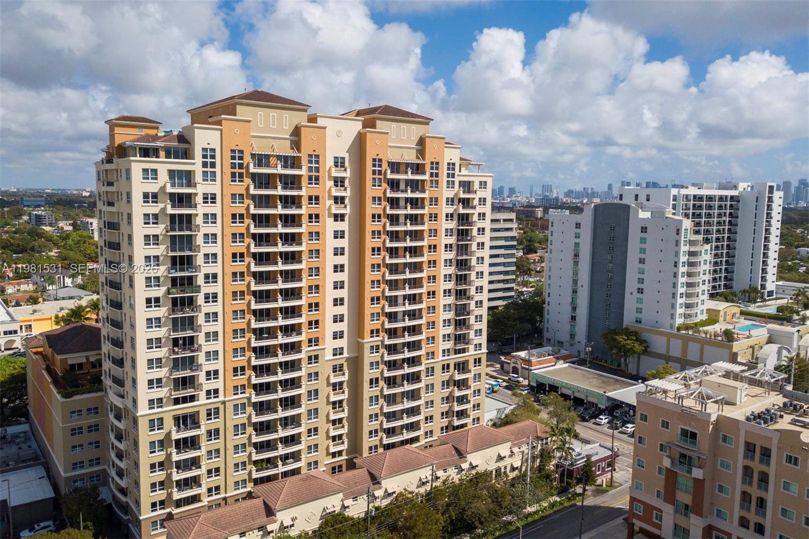 3232 SW 22nd Ter #PH 2002 Miami, FL 33145