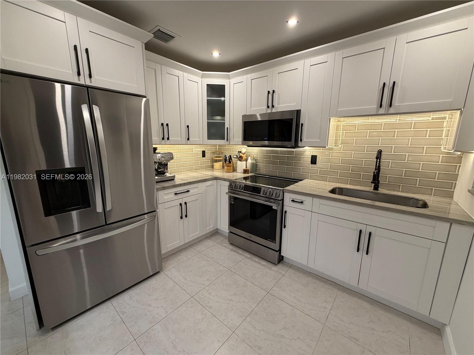 930 NW 145th Ter Miami, FL 33168