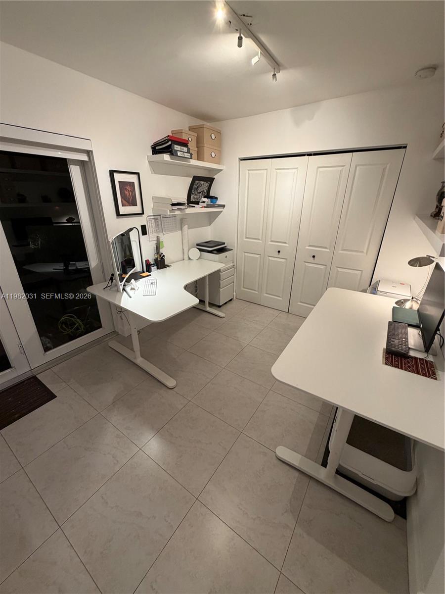 930 NW 145th Ter Miami, FL 33168