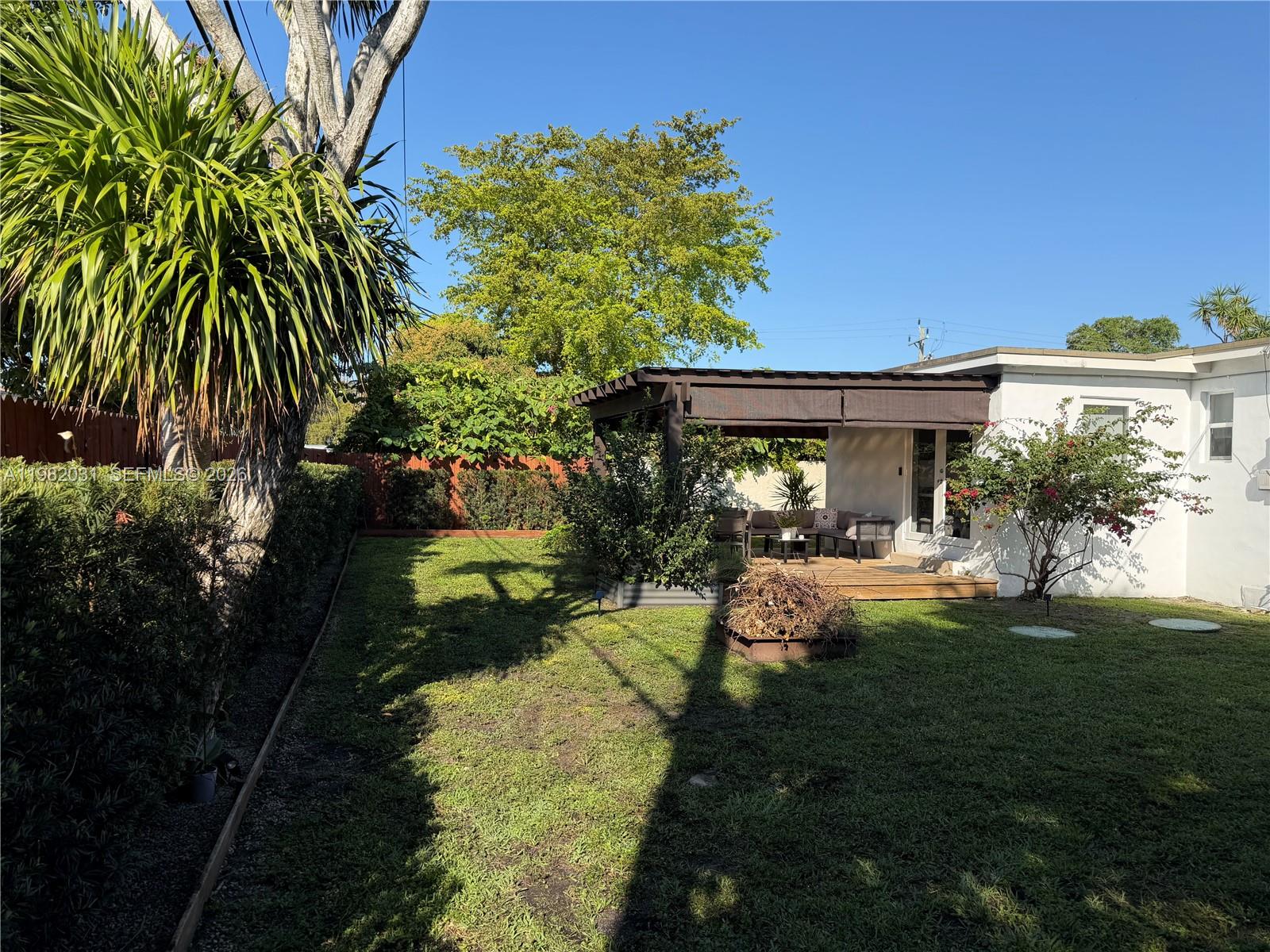 930 NW 145th Ter Miami, FL 33168