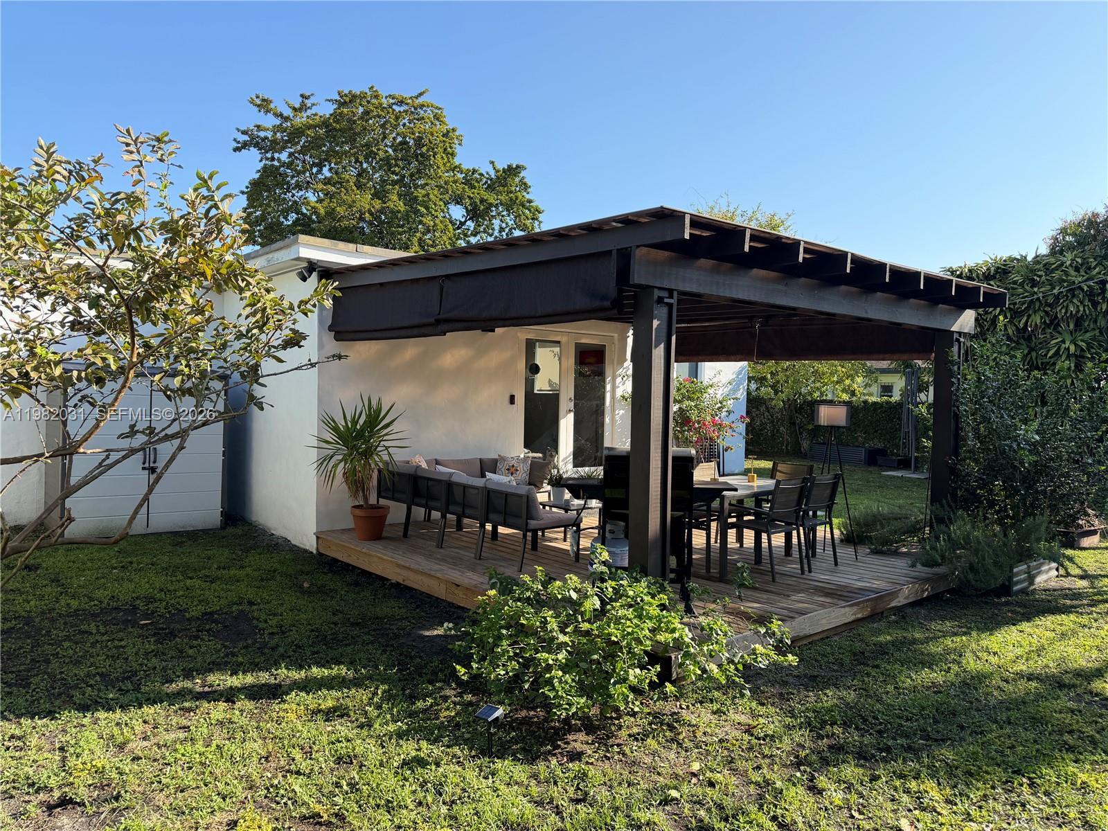 930 NW 145th Ter Miami, FL 33168