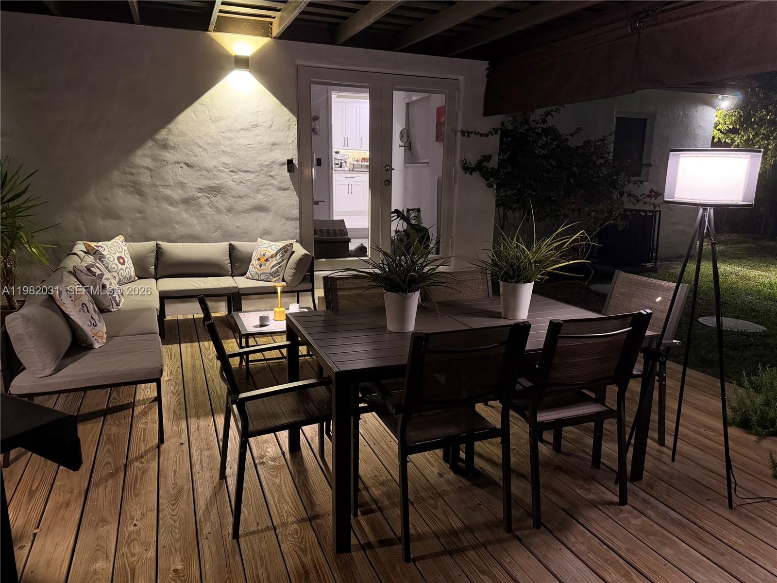 930 NW 145th Ter Miami, FL 33168