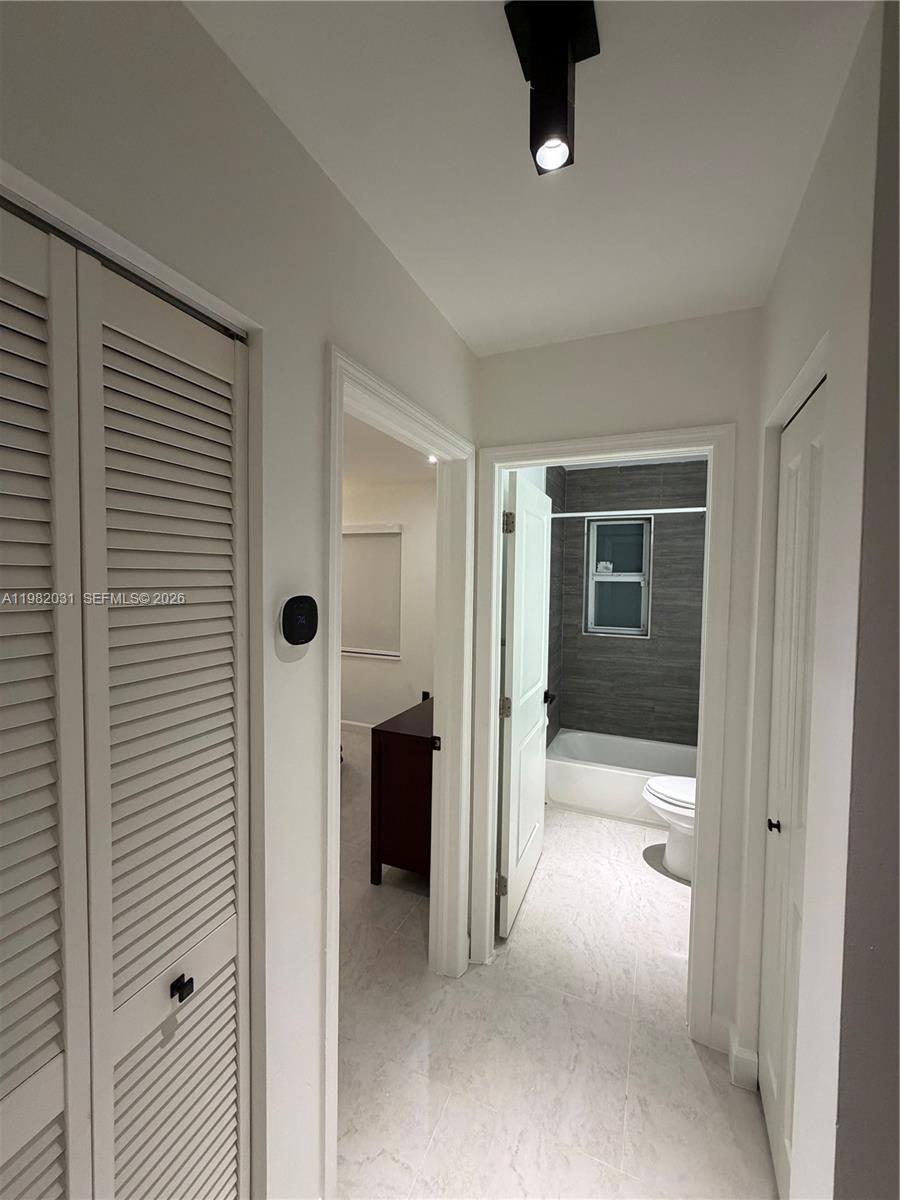 930 NW 145th Ter Miami, FL 33168