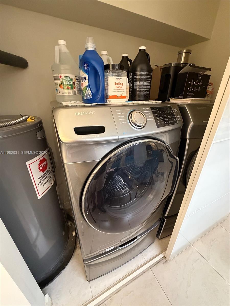 930 NW 145th Ter Miami, FL 33168