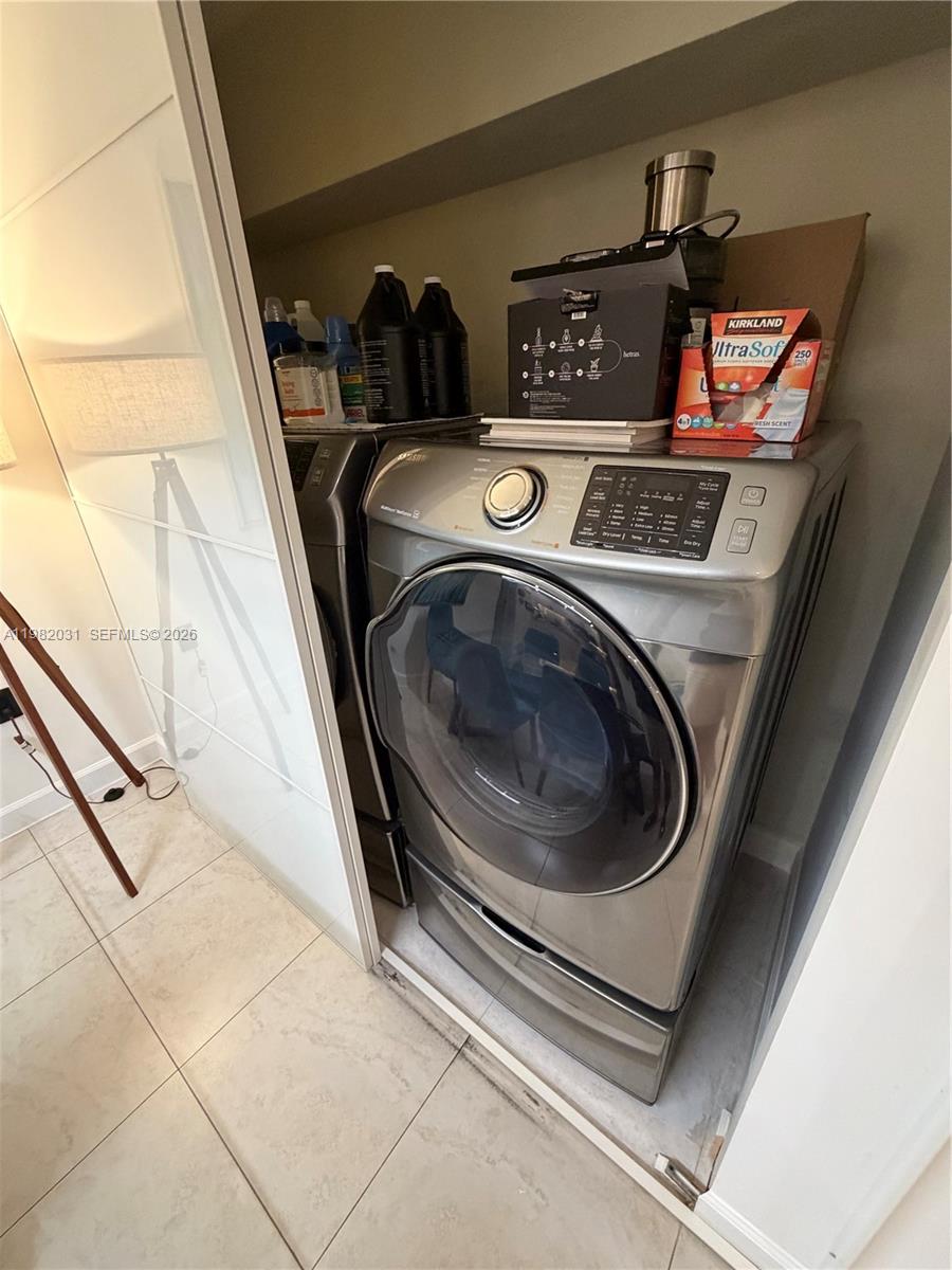 930 NW 145th Ter Miami, FL 33168