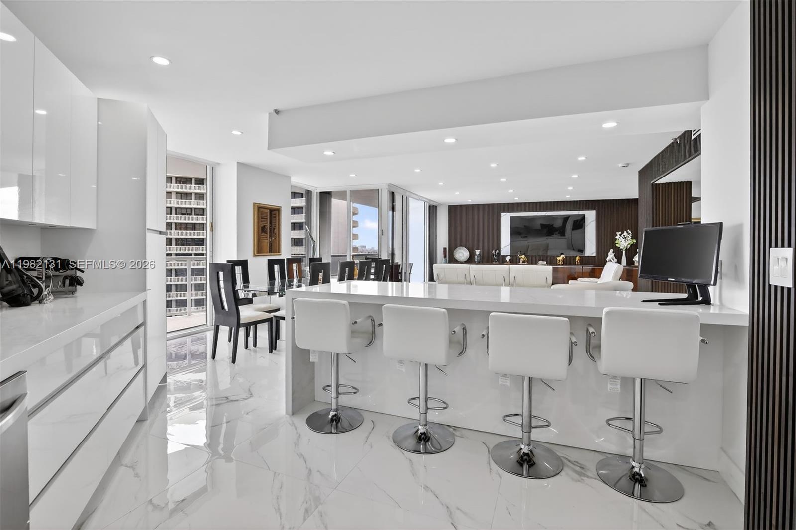 4000 Island Blvd #2301 Aventura, FL 33160