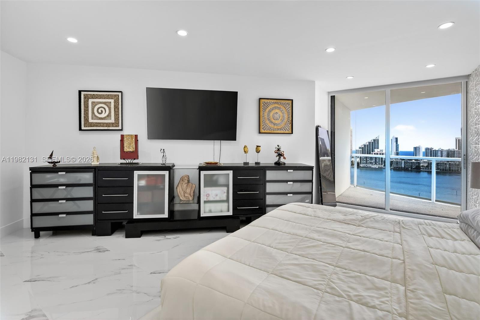 4000 Island Blvd #2301 Aventura, FL 33160