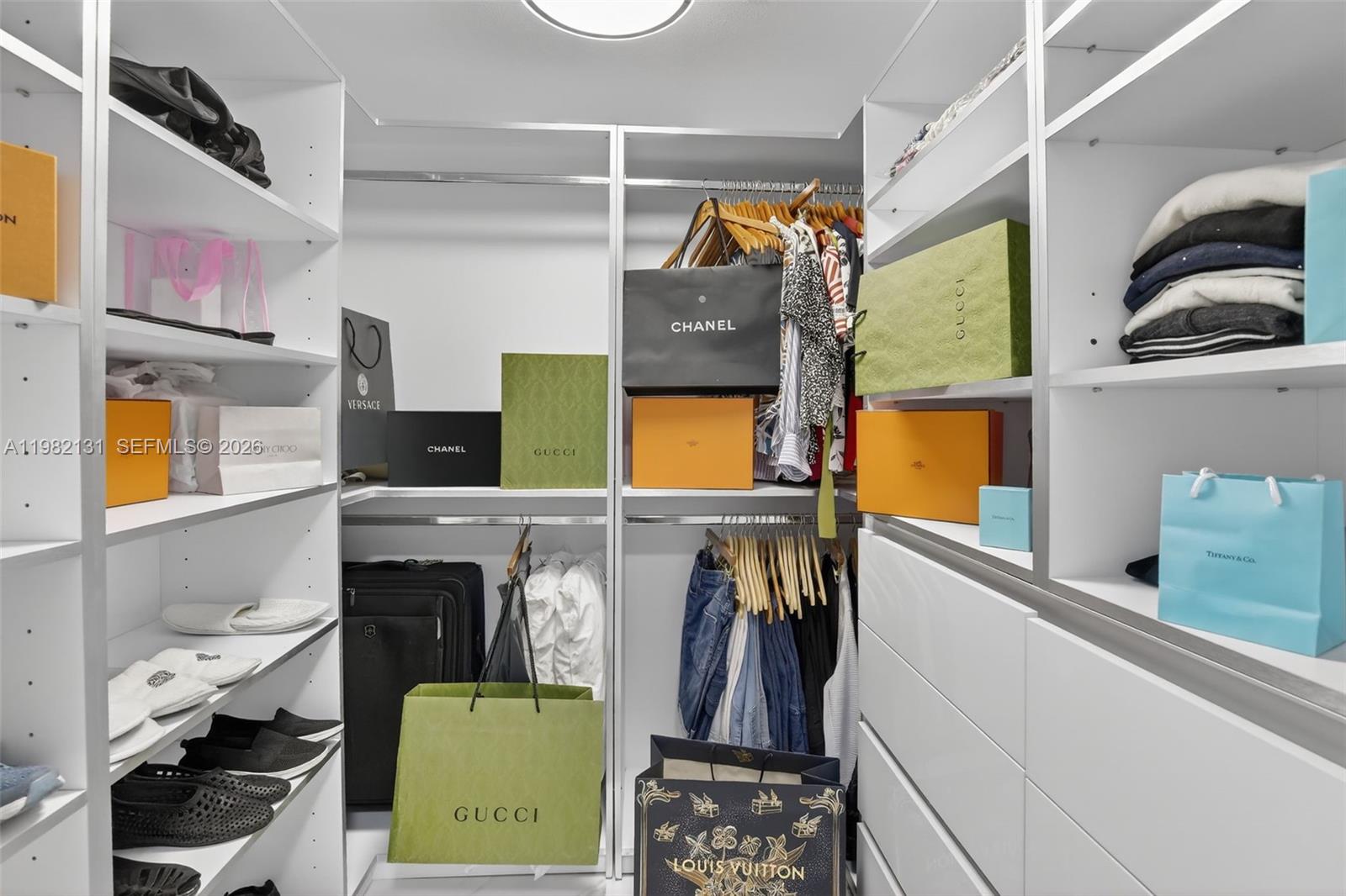 4000 Island Blvd #2301 Aventura, FL 33160