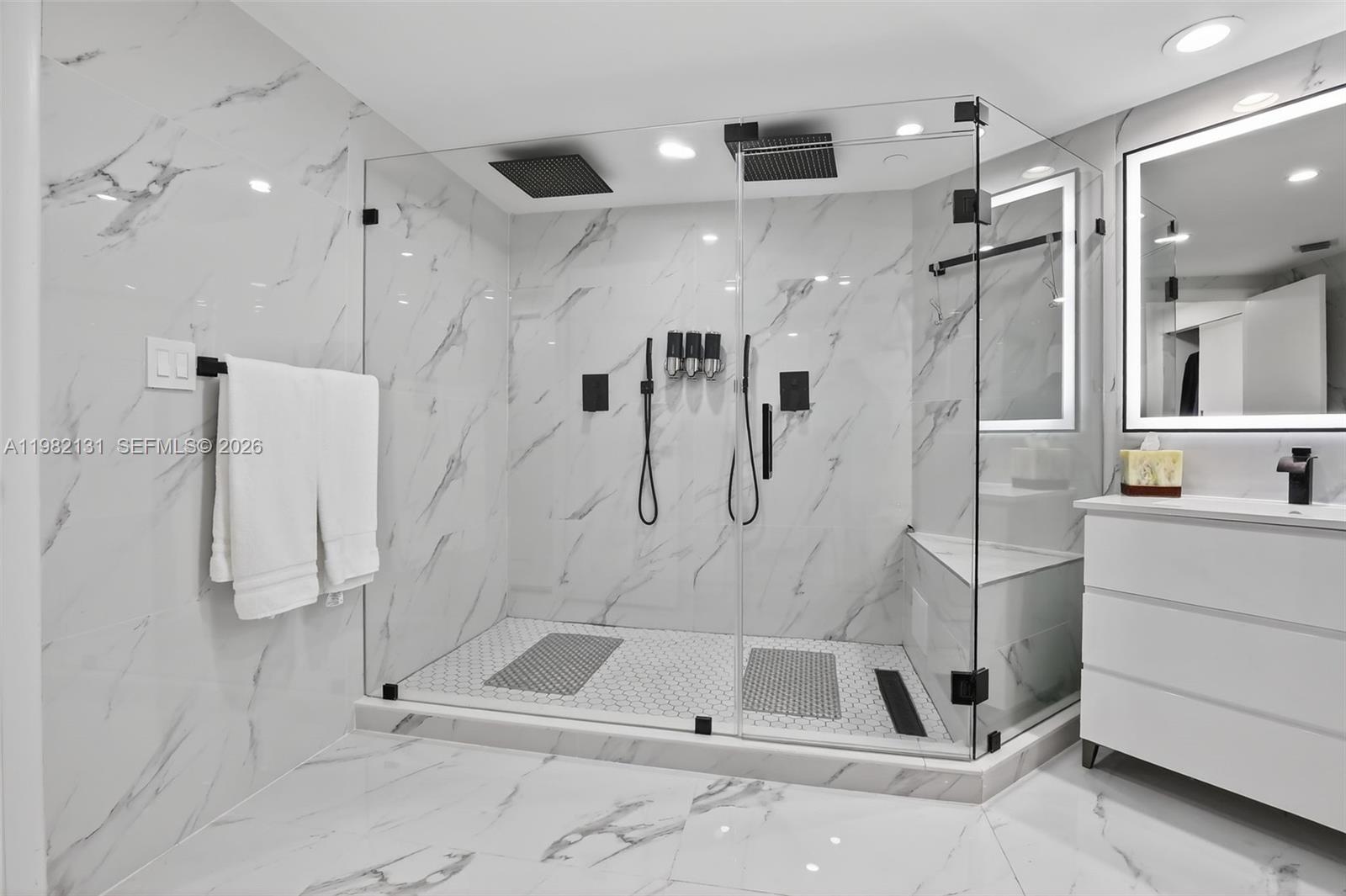 4000 Island Blvd #2301 Aventura, FL 33160