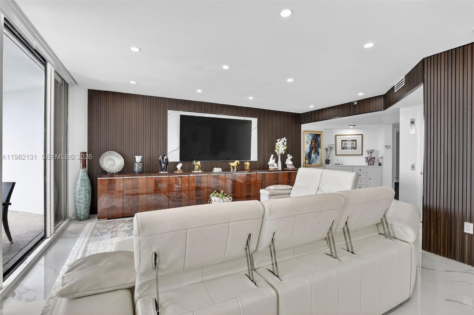 4000 Island Blvd #2301 Aventura, FL 33160