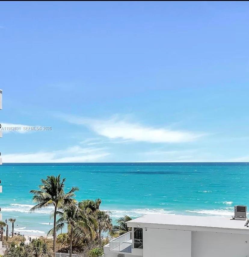 5401 Collins Ave #411 Miami Beach, FL 33140
