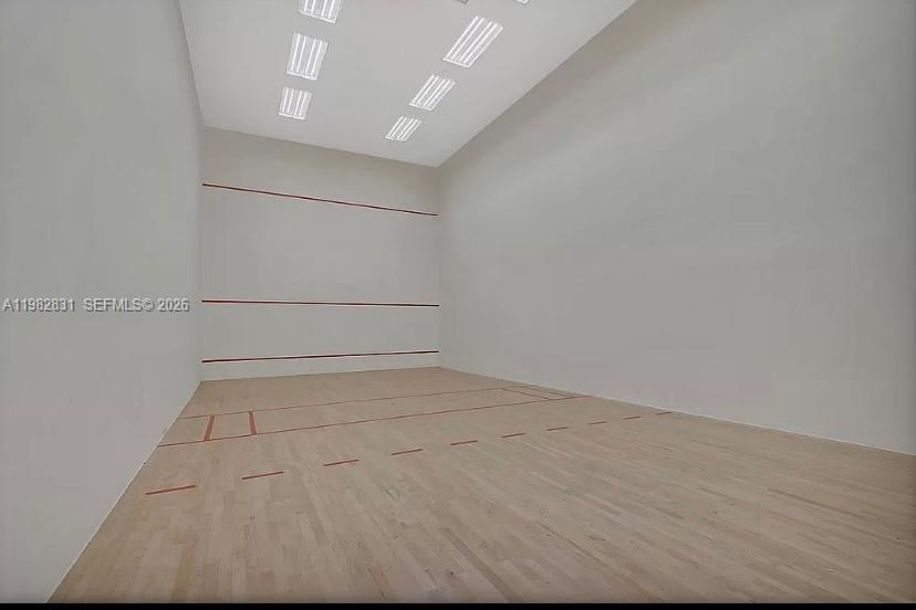 5401 Collins Ave #411 Miami Beach, FL 33140