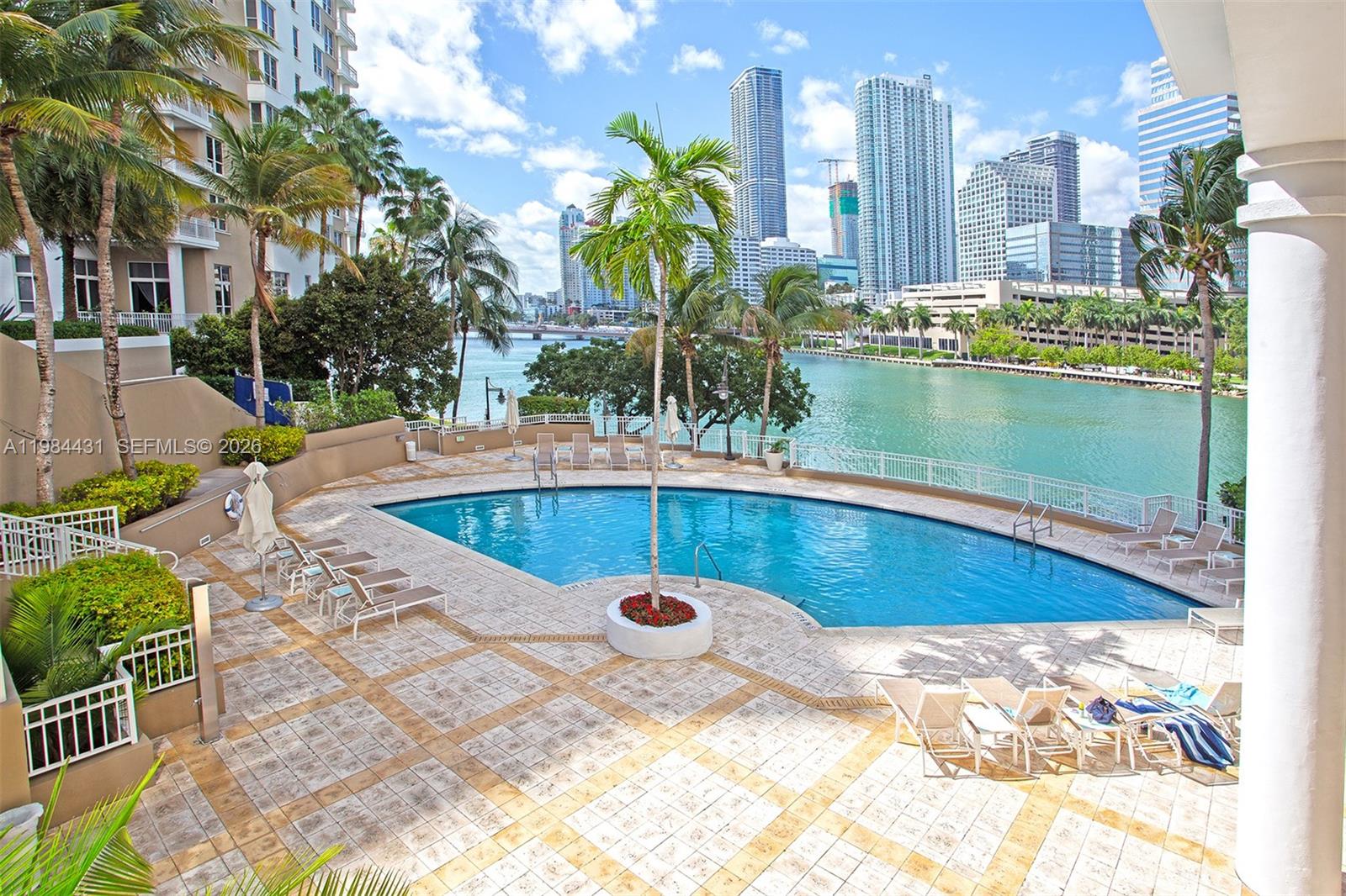 image Courts Brickell Key32