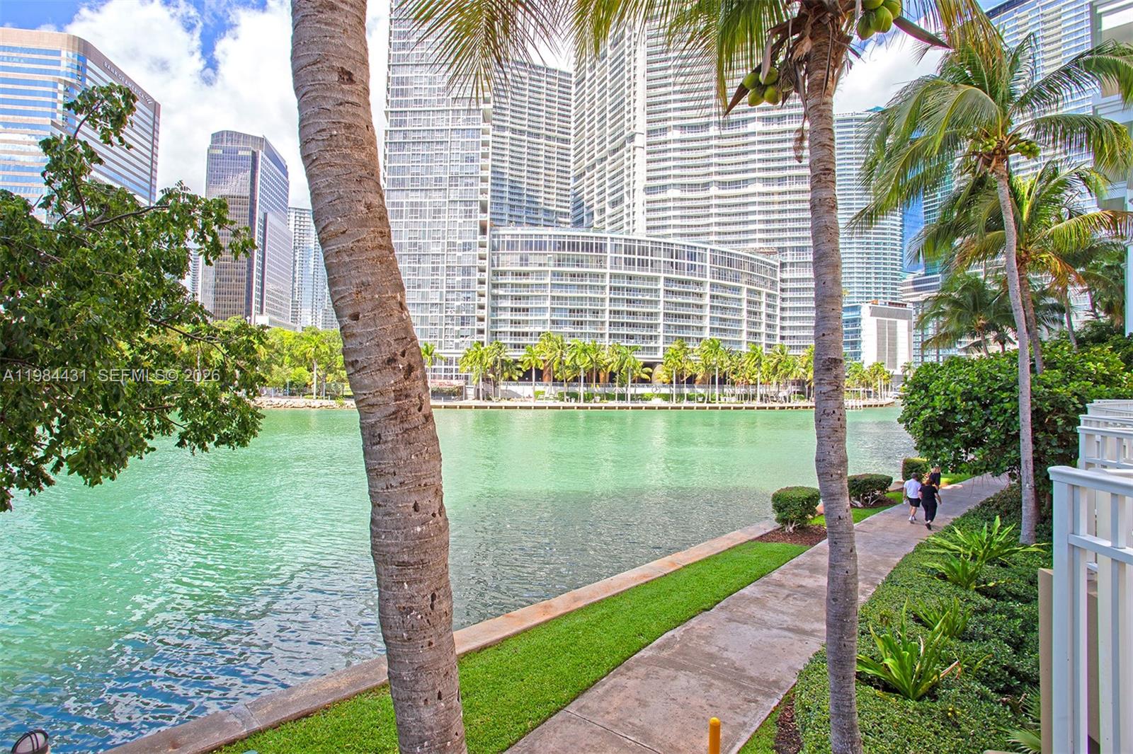 image Courts Brickell Key37