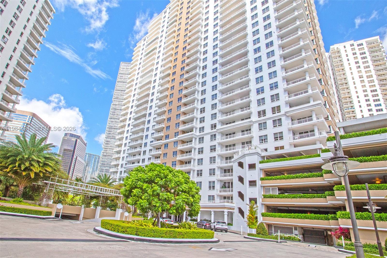 image Courts Brickell Key51