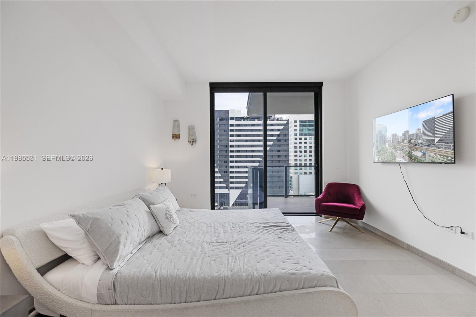 88 SW 7th St #1010 Miami, FL 33130