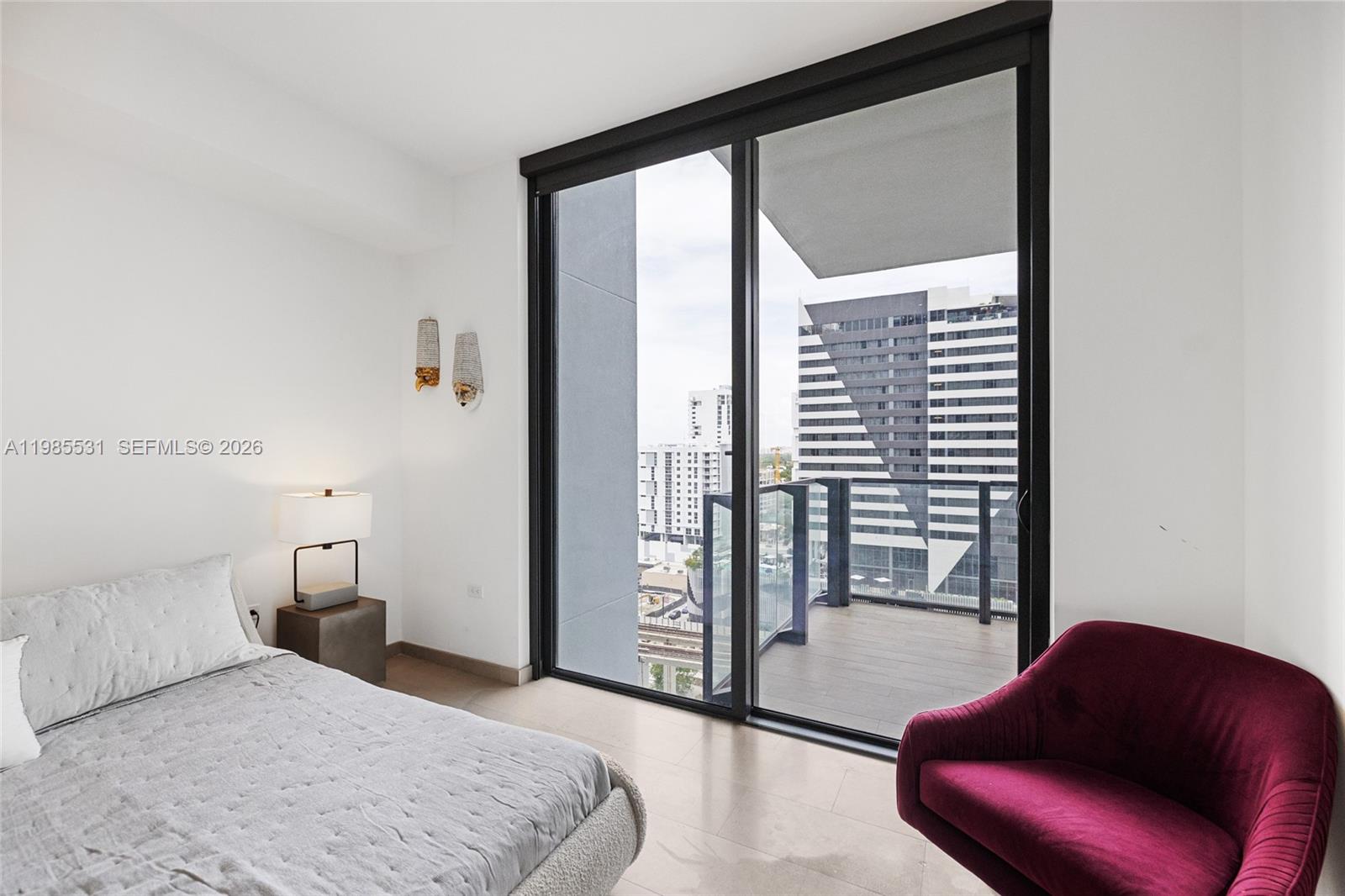 88 SW 7th St #1010 Miami, FL 33130