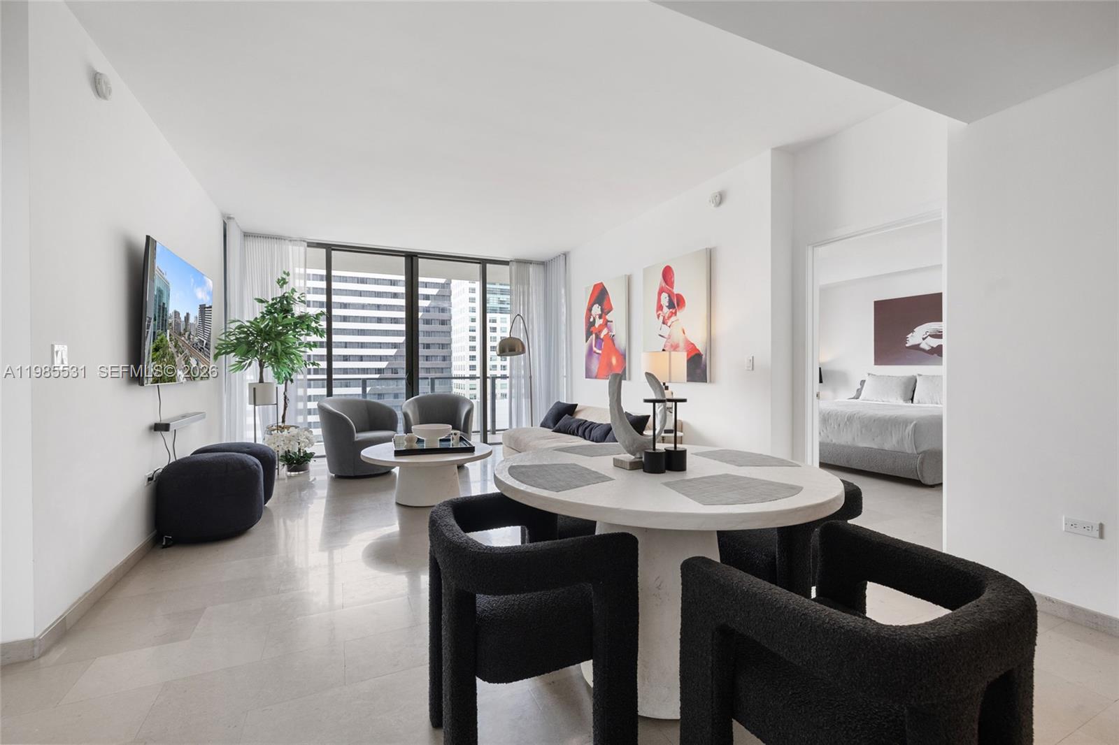 88 SW 7th St #1010 Miami, FL 33130