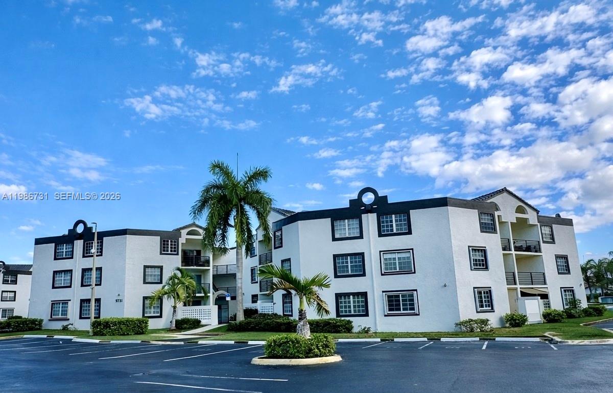 9731 Fontainebleau Blvd #F306